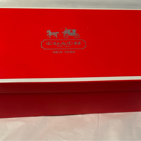 COACH Mandy kitten heel patent leather pump, Port wine color, - Picture 5 of 5